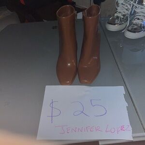 Jennifer Lopez  heels